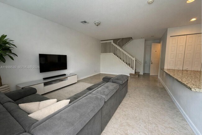 Building Photo - 909 NE 193rd Terrace