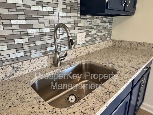 Building Photo - 4249 Lamore St