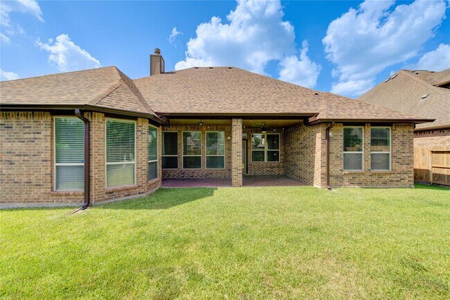Building Photo - 23911 Milazzo Dr