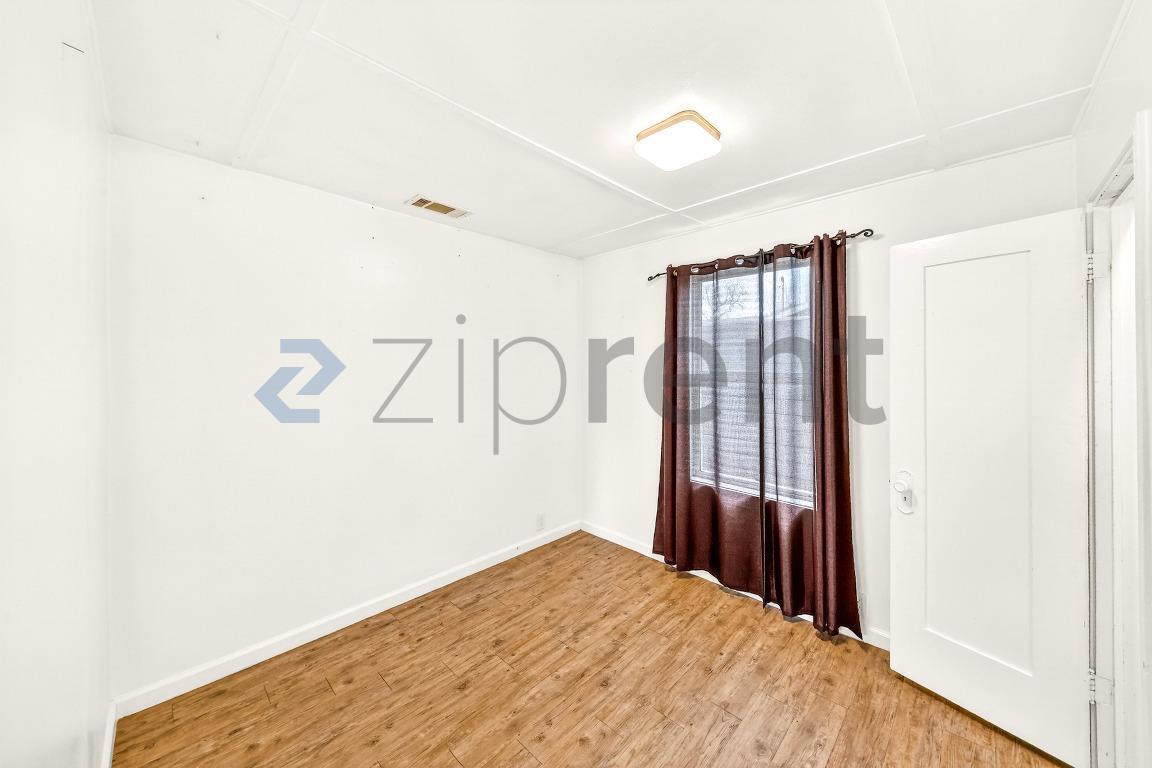 Building Photo - 1113 N Sparks St