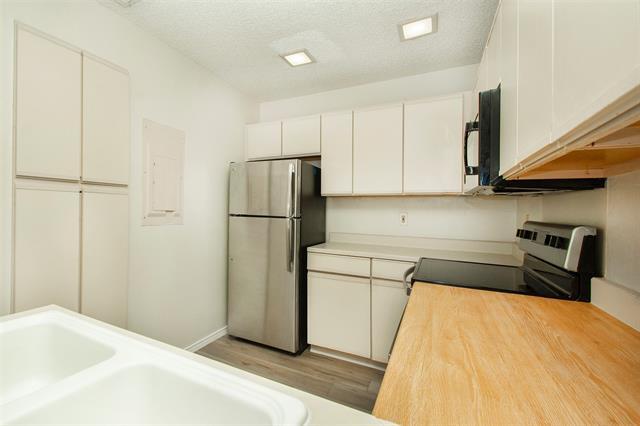 Building Photo - 4242 N Capistrano Dr
