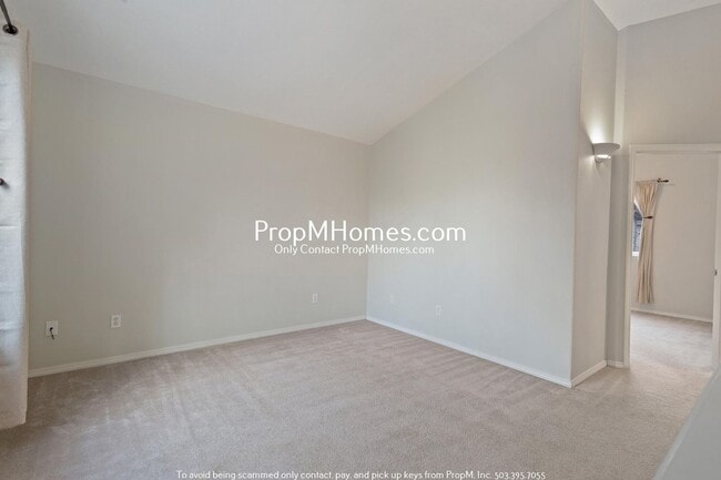 Building Photo - Three Bedroom Home in Aloha w/ Forest Like Surrounding!