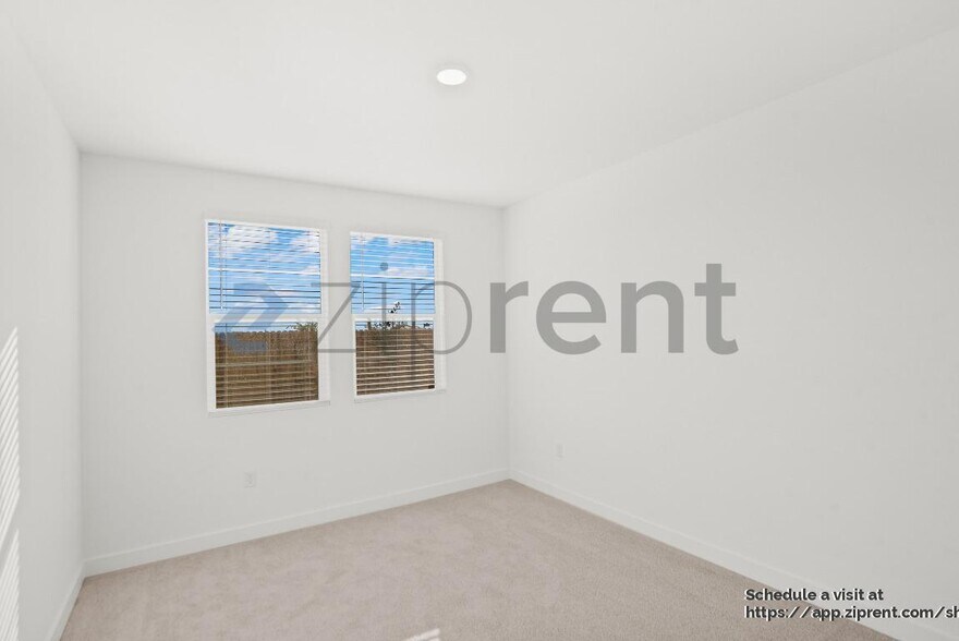 Building Photo - 412 Gold Coast Rd