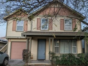 Building Photo - ro2224northview