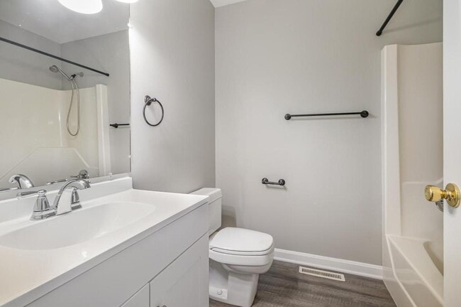 Building Photo - 618 Park Ridge Dr