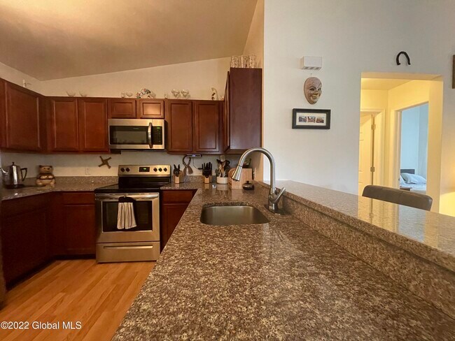 Building Photo - 15 Kempton Pl