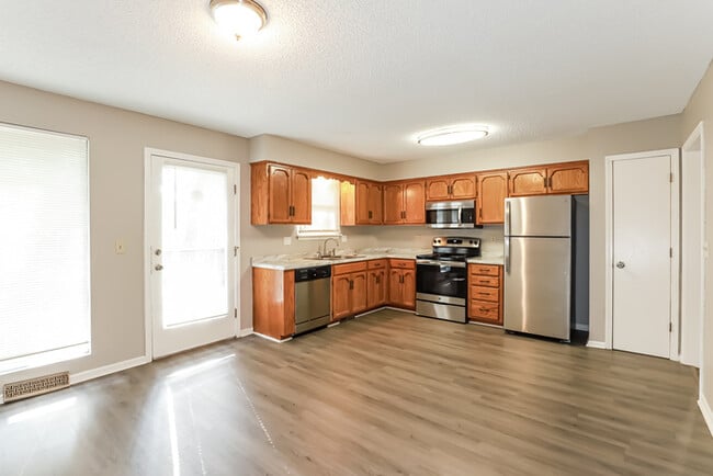 Building Photo - 8311 N Everton Ave