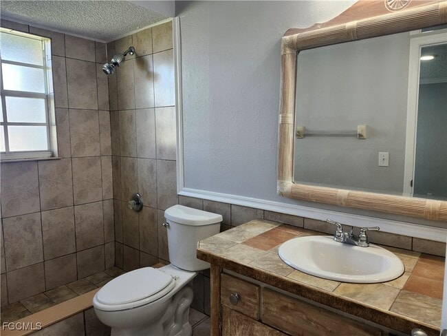 Building Photo - 1111 SE 9th Ct