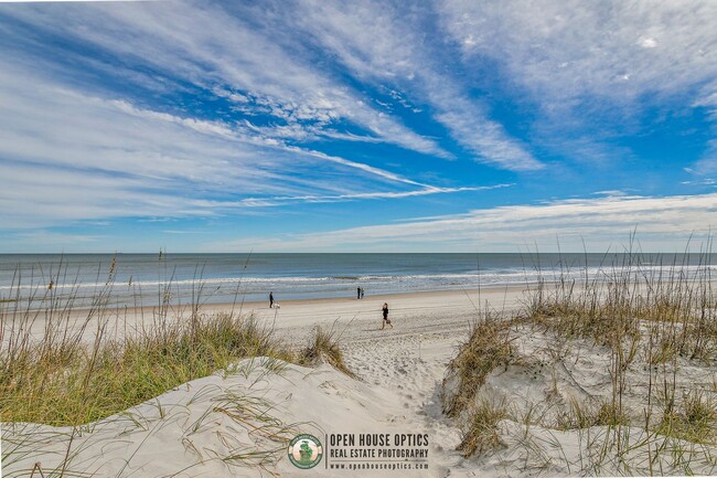 Building Photo - Jacksonville Beach