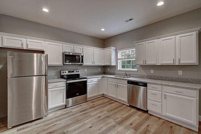 Building Photo - 3445 Frylee Ct