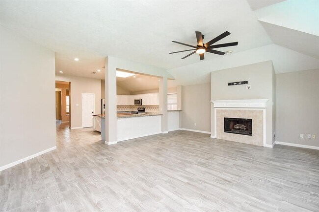 Building Photo - 23122 Beech Canyon Dr