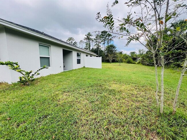 Building Photo - 65 Ponce Deleon Dr