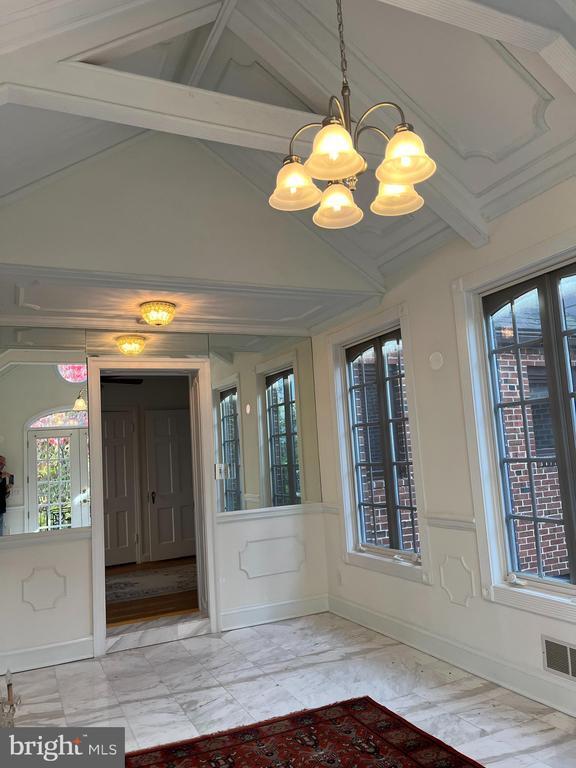 Building Photo - 8904 Grant St