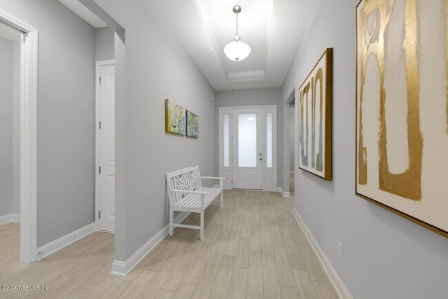 Building Photo - 28 Stansbury Ln