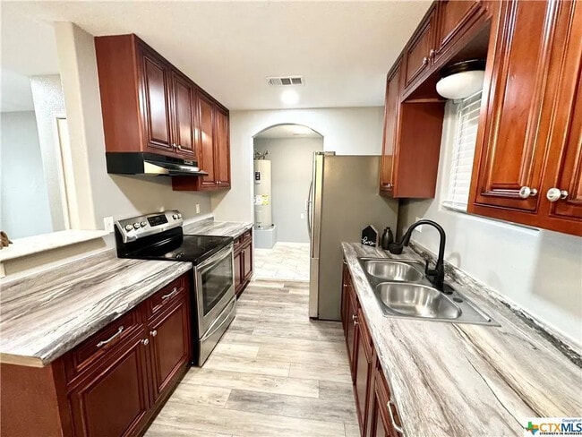 Building Photo - 736 Grice Dr