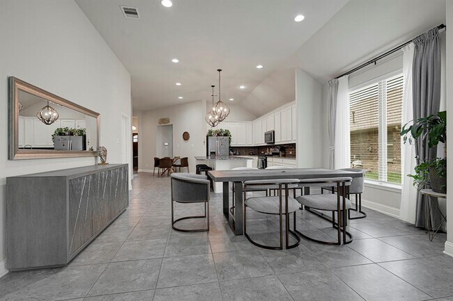 Building Photo - 8126 Lockridge Terrace Ln