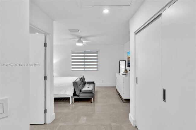 Building Photo - 9940 Watermill Cir