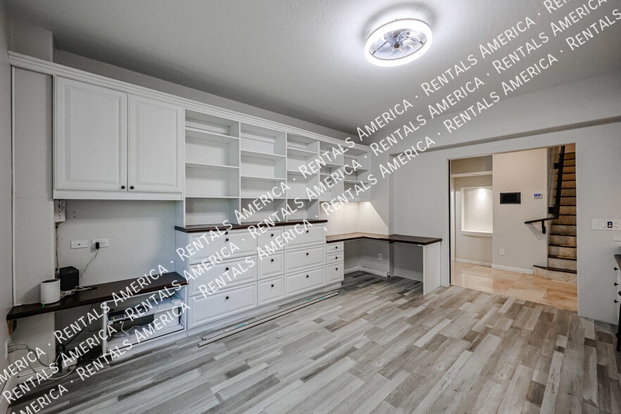 Building Photo - 1708 E Kaibab Dr