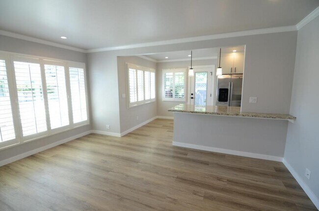 Building Photo - 126 22nd Ave