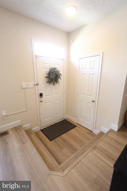 Building Photo - 1424 Falcon Nest Ct