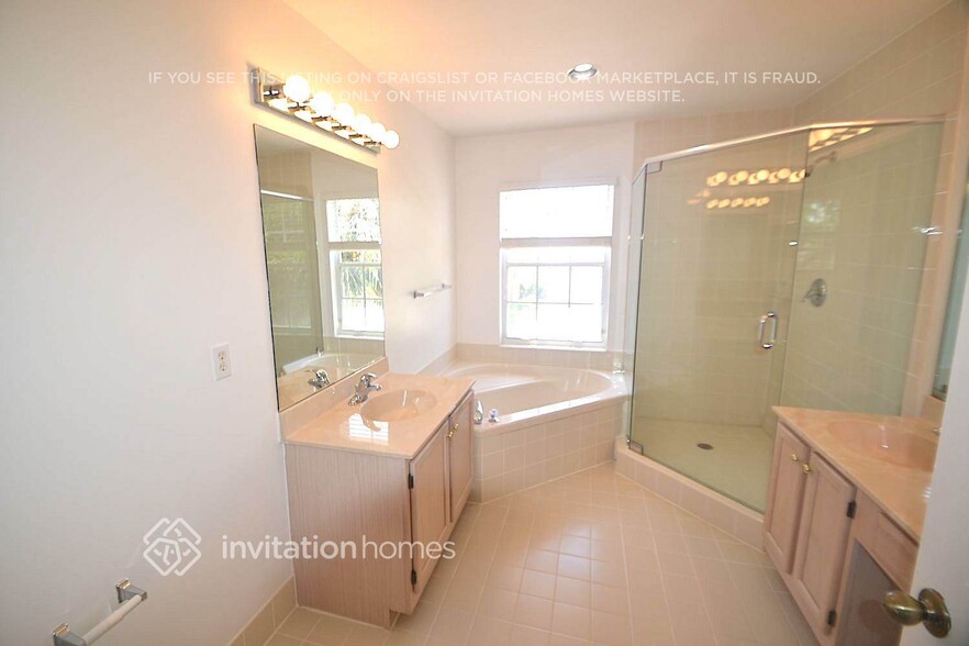 Building Photo - 3596 Miramontes Cir