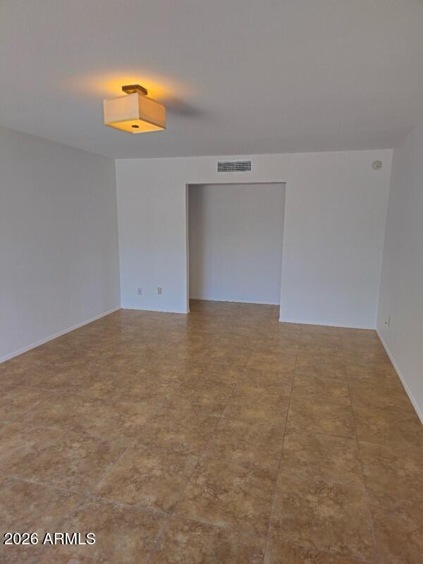 Building Photo - 133 E Del Rio Dr