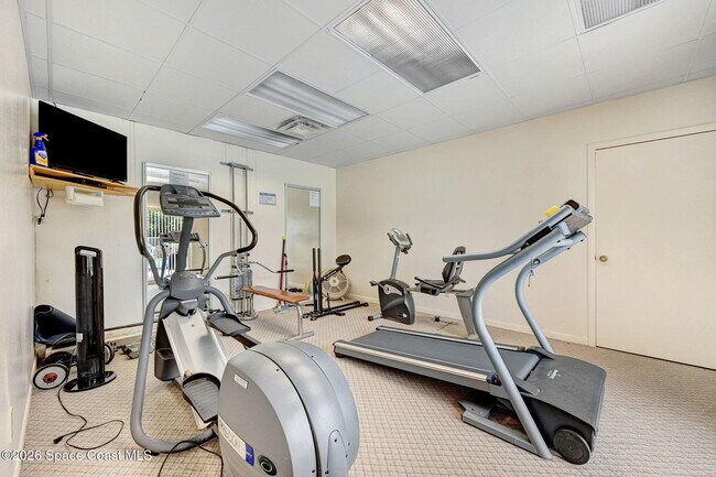 Building Photo - 2160 N Hwy A1A