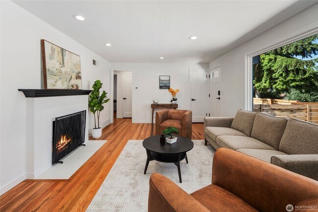 Building Photo - 2bd/1.75ba Seattle Condo