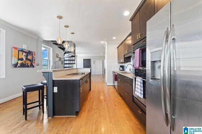 Building Photo - 1305 2nd Ave S