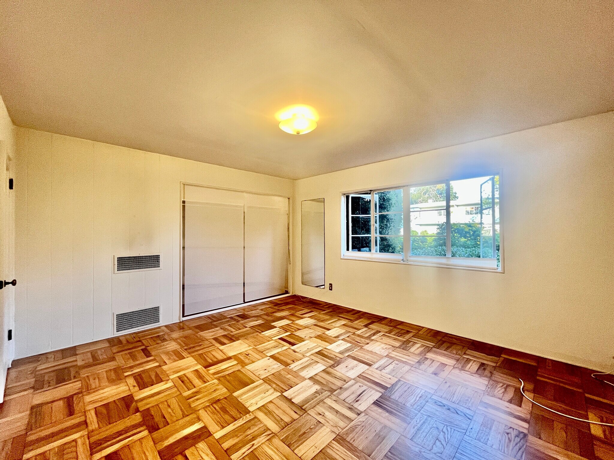 Bedroom 1 - 5205 Village Grn