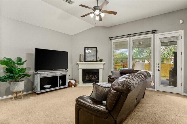 Building Photo - 2800 Mission Tejas Dr