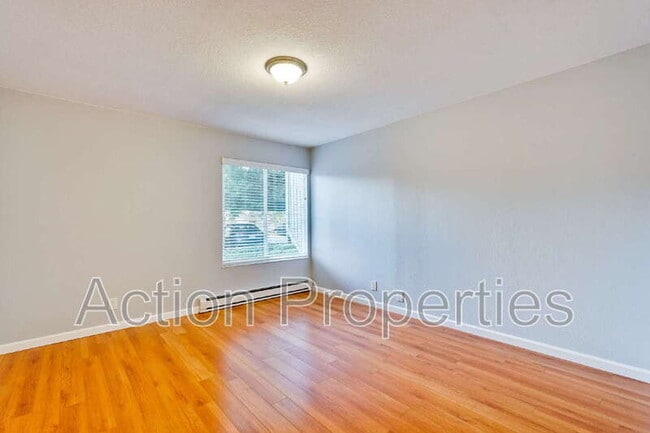 Building Photo - 505 Cypress Point Dr