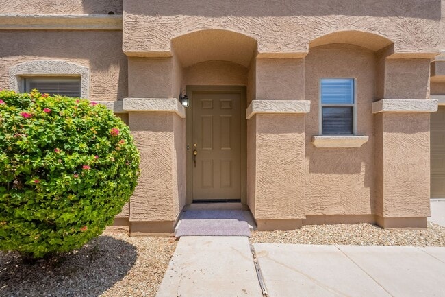 Building Photo - Great Location, 4 Bedrooms in Peoria!