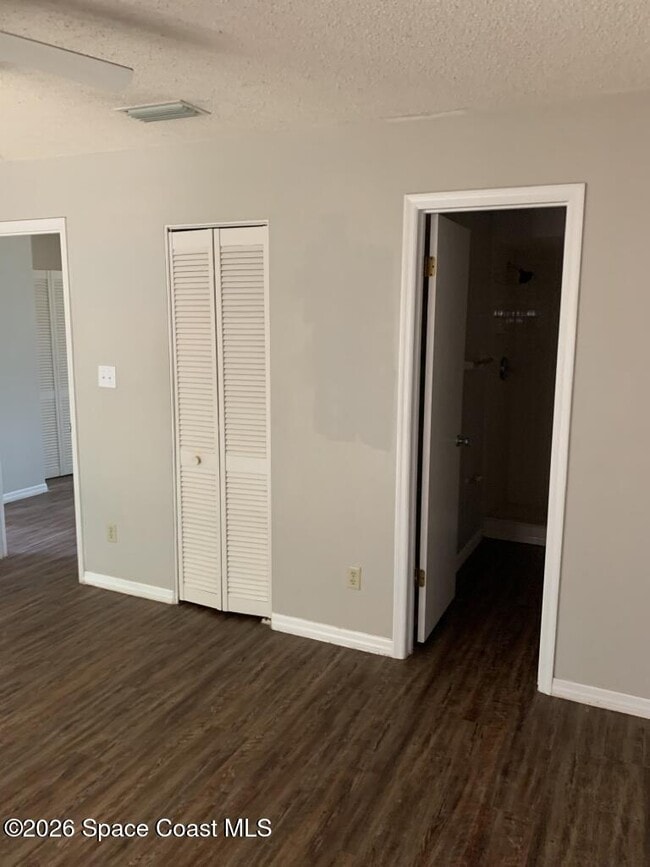 Building Photo - 139 McNeela Dr