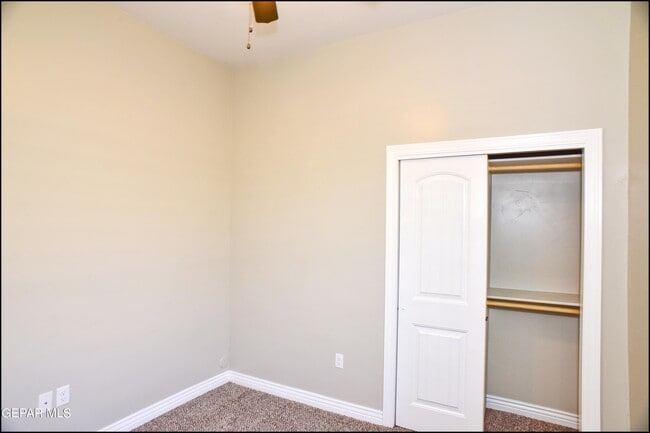 Building Photo - 14664 Sunny Land Ave