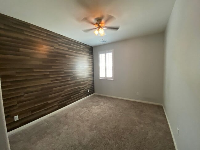 Building Photo - GORGEOUS HOME IN EASTVALE CORONA