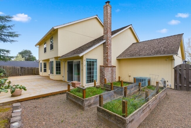 Building Photo - 13172 SW Chimney Ridge St