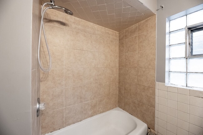 Building Photo - 4634 W 47th St