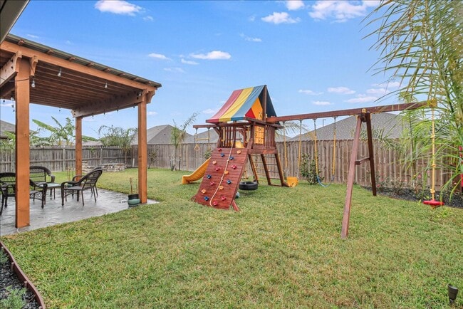 Building Photo - 7938 Fort Griffen Dr