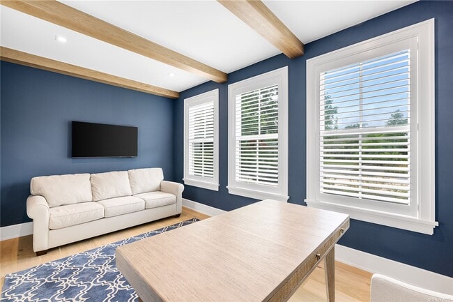 Building Photo - 23 Bayview Rd