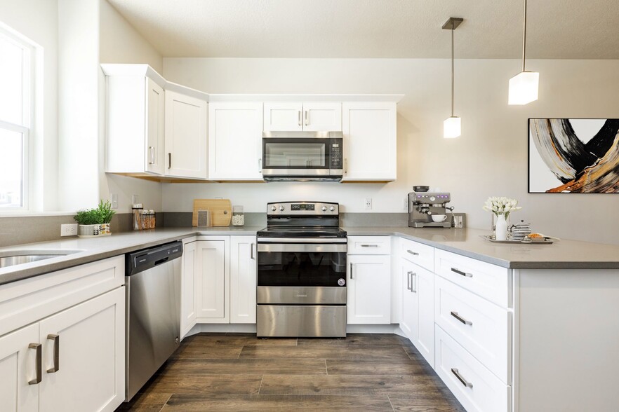 Virtual Kitchen - 12981 S Oberon Ln