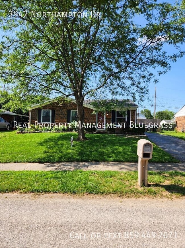 Building Photo - 3942 Northampton Dr