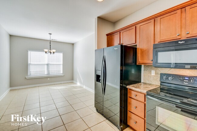 Building Photo - 285 Hathaway Ln