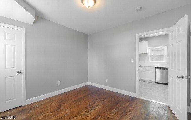 Building Photo - 155 Tichenor Ave