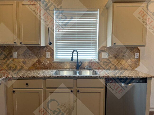 Building Photo - 20630 Frontier Pl