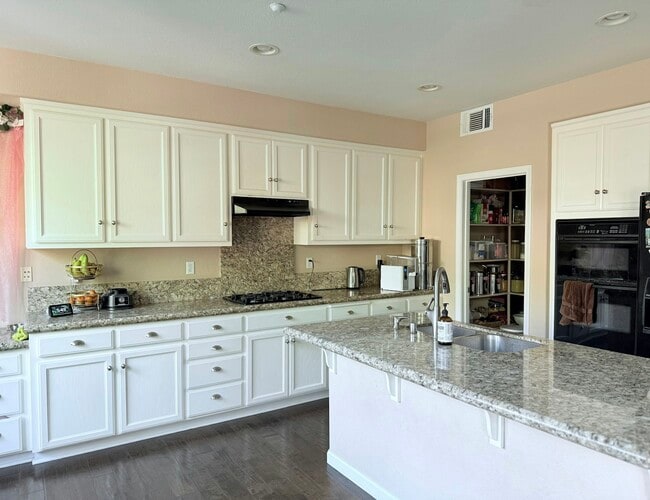 Building Photo - 1360 Red Maple Ln