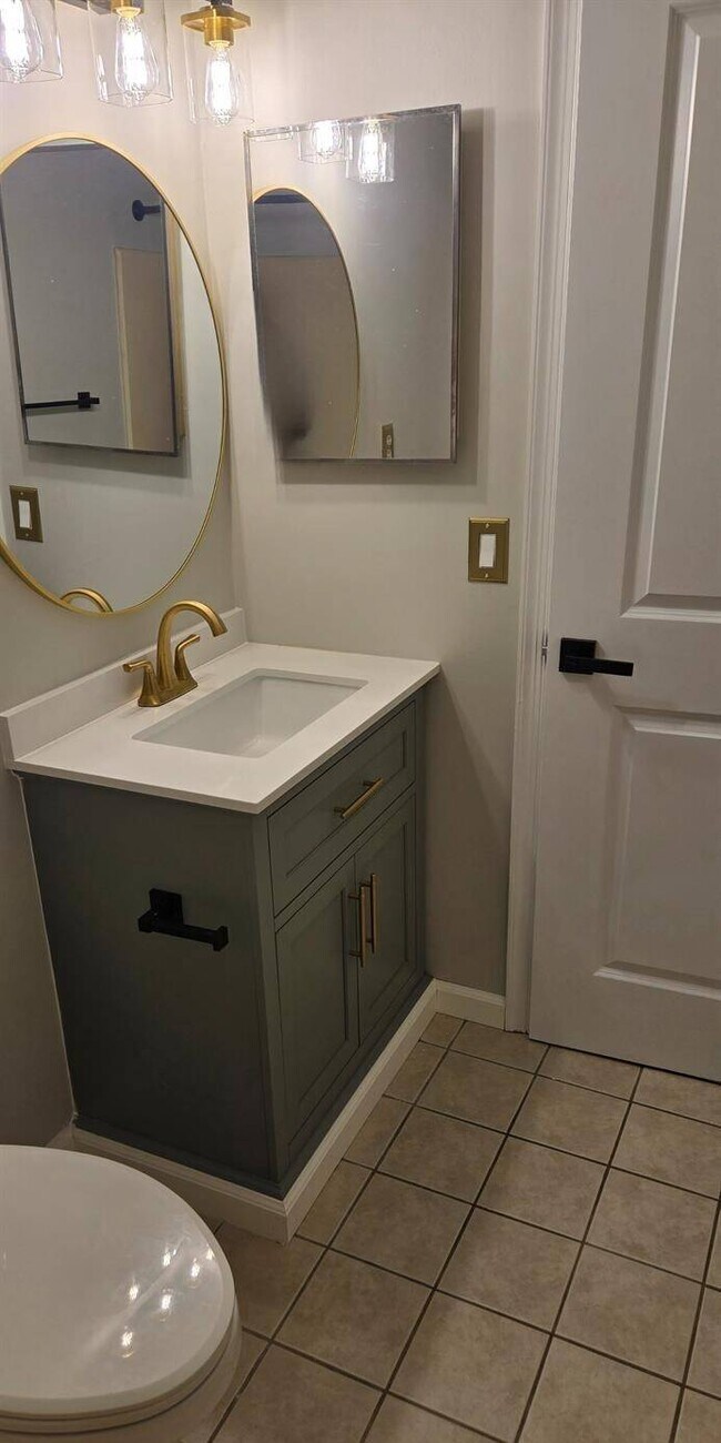 Building Photo - 3015 Lighthouse Ln