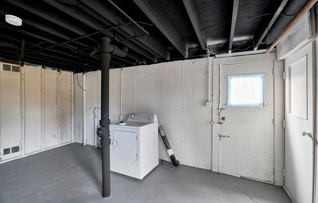 Building Photo - 5134 Red Cedar Ct