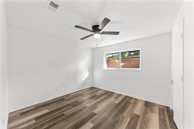 Building Photo - 2405 Roundrock Trail