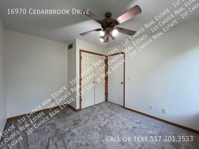 Building Photo - 16970 Cedarbrook Dr